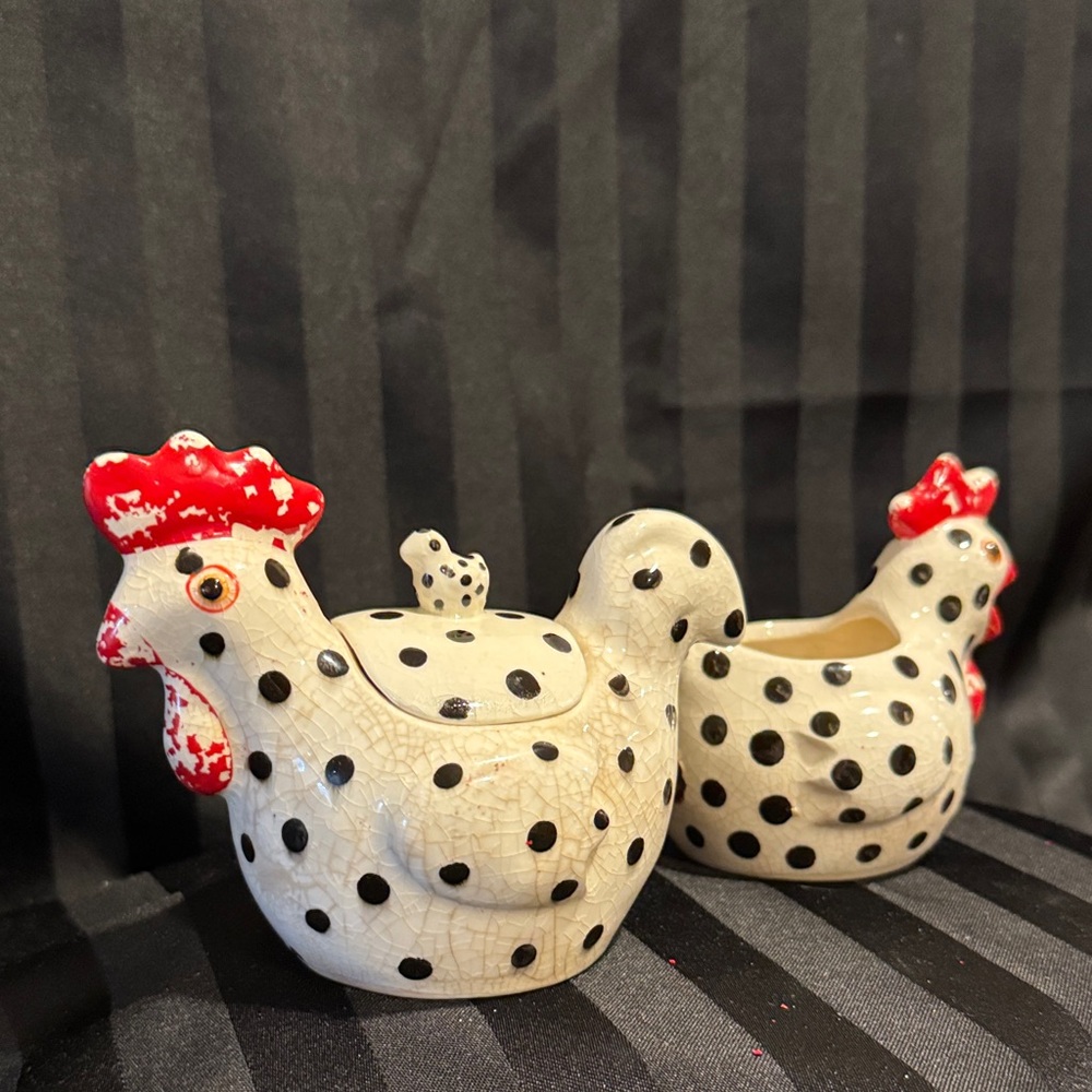 Rustic Matching Polka Dot Rooster/Chicken Sugar Bowl and Creamer - Picture 14 of 16